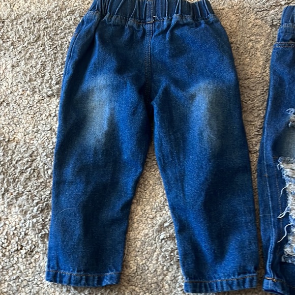 Distressed jeans no tag size 2t - Picture 5 of 6